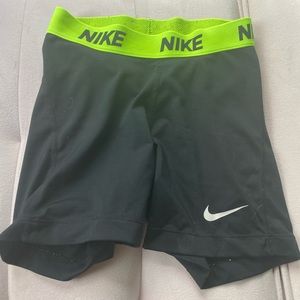 Black and green Nike pros spandex